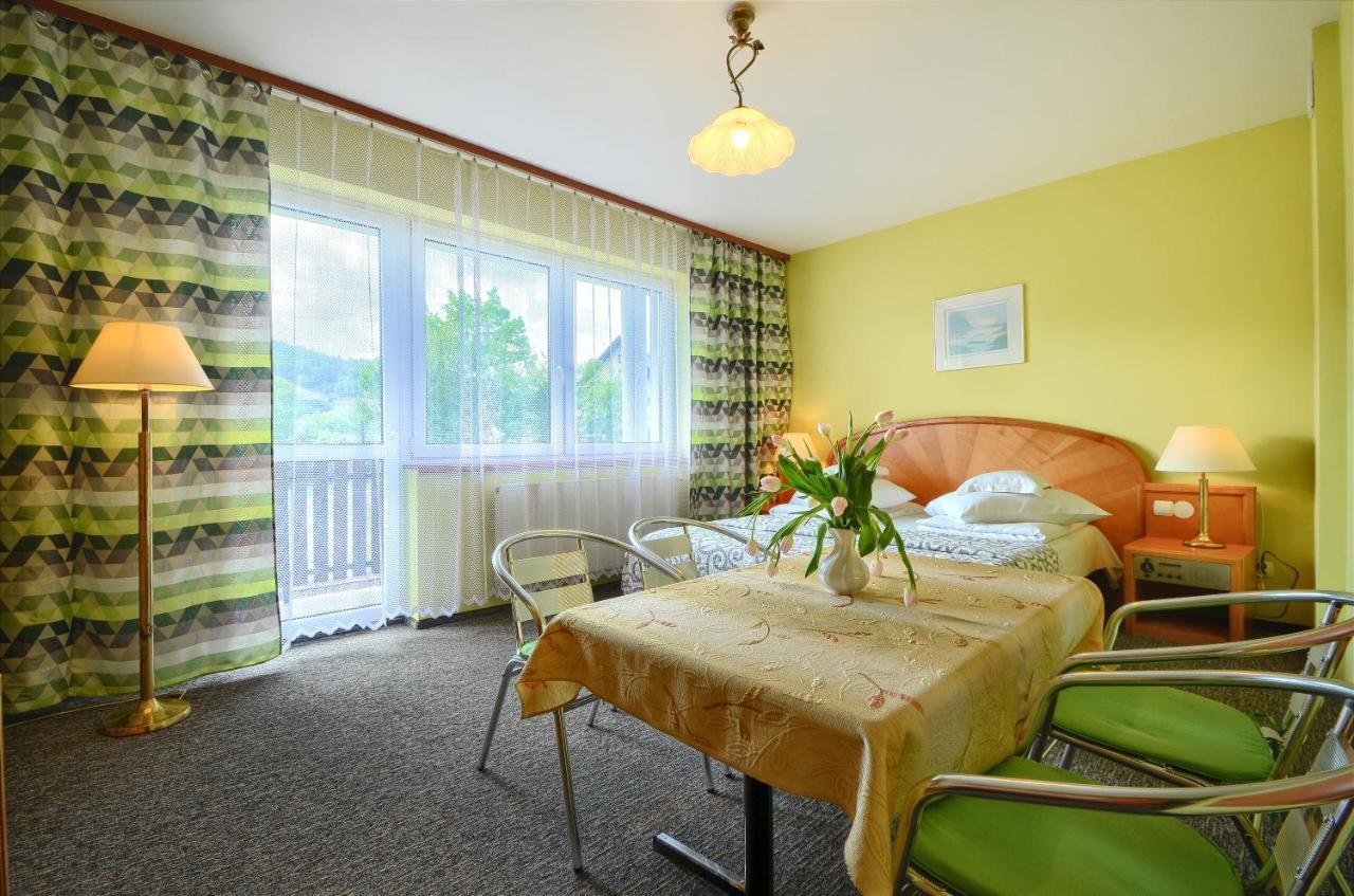 Willa Cyprys - Pokoje I Apartamenty Z Aneksami - Centrum Wisla Ngoại thất bức ảnh